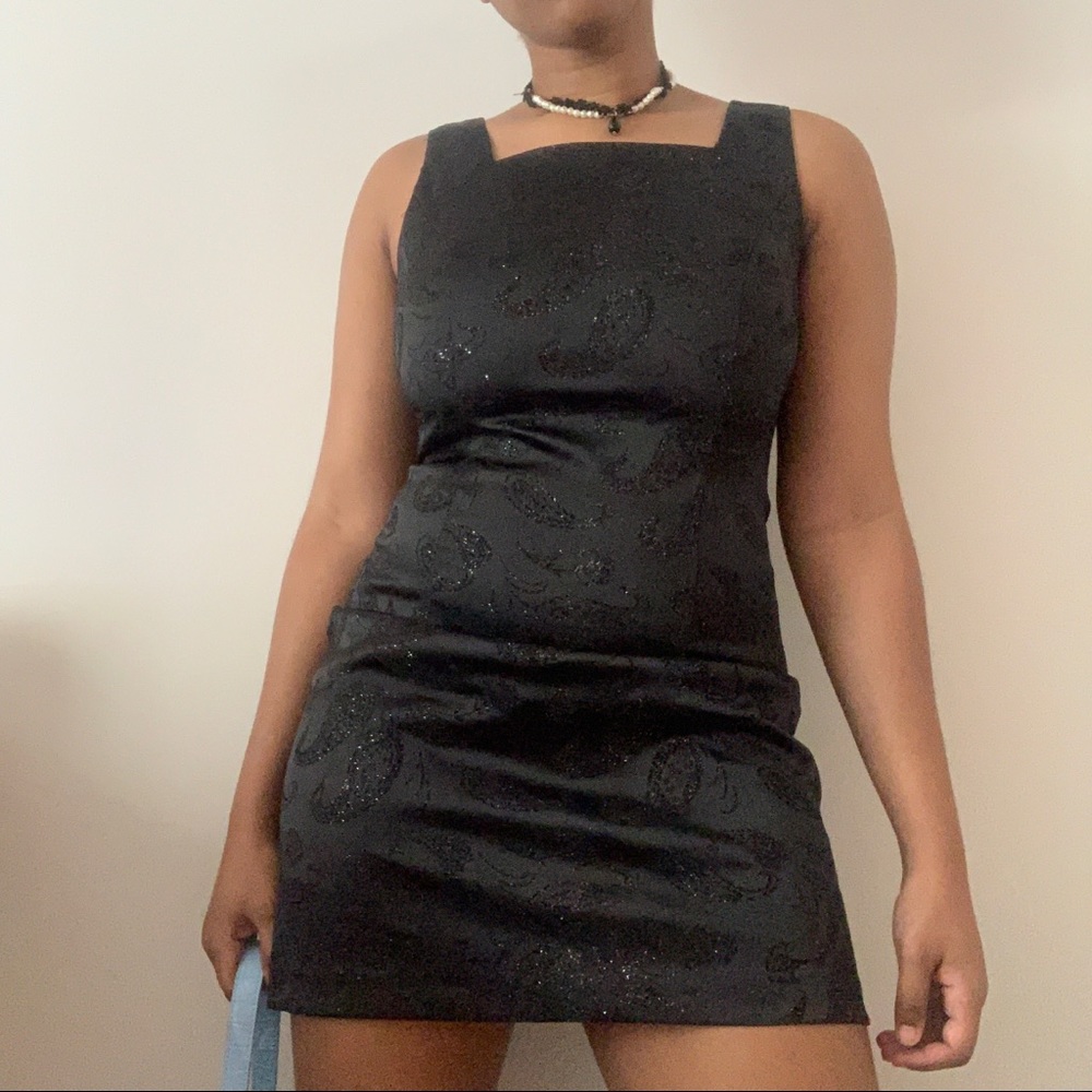 BLACK PAISLEY GLITTER DRESS⚫️